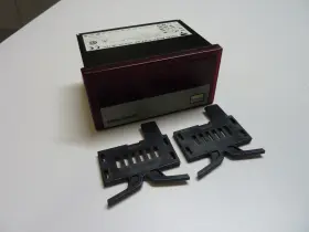Carlo Gavazzi Ldi35 C.o.xx.02 Avo. C. O. Xx. 02 Digita Meter 3.5 Inch Panel 32109