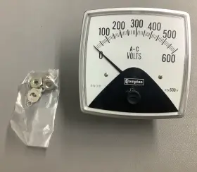 Crompton 016-01aa-e2zz Instruments 0-600 Ac Volts Panel Meter B211