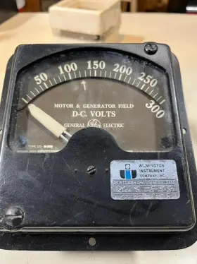Ge 7v-y450 General Electric Dc Voltage Meter 0/300 - Model 8dd Type Dd 7 Vintage