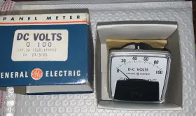 50-152011pkpk2 General Electric Panel Meter 0-100 Volts Nob Vintage