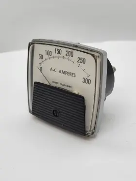 50-250240lsrx1jdc General Electric Analog Ac Panel Meter 0-5a T60/1