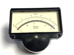 G182a-10 Hp Vintage Volt Meter / Decibels Working Rms Volts Great