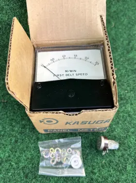 Qs-22 Kasuga Ectric W.ltd. Panel Meter Type Class 2.5 A.c. Voltmeter Nos