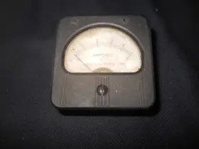 675814 Lambda Electronics 0-5 Dc Amperes Panel Meter
