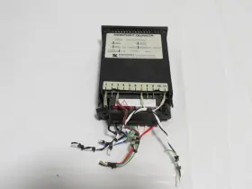 09005-cvr2 Newport Np/09005 Quanta Np/09005-cvr2 Panel Meter 120 Vac 5w #3