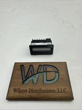 Cub5vr00 Red Lion Controls Model Cub5v Mini 5-digit Dc Volt Panel Meter New No Box