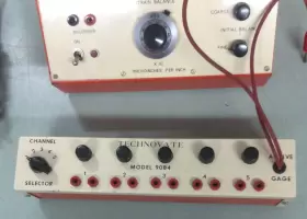 9083-9084 Technovate Scott Strain Gauge Model 9083 And 9084 Vintage #3