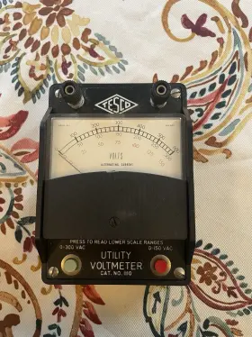 45634 Tesco Vintage Utility Volt Meter For Alternating Current With Leather Case #2