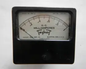326-a Triplet Vintage Dc 1 Milliamp Panel Gauge Black Bakelite Mount Bracket Usa