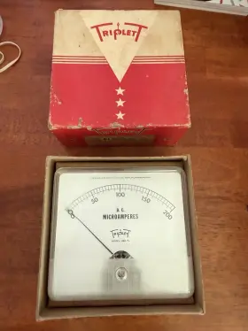 Triplett 011526-02-rk Vtg Model 420 Dl Dc Microamperes 0-200 Panel Meter In Box