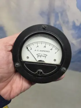 321037 Triplett Vtg Black Round 3 1/2 Inch Model 0-1 Ac Amperes Panel Meter