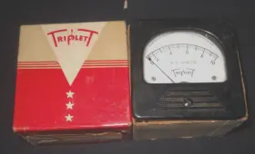 321239 Triplett Nos 0-10 Volts Ac 400 Cycle Panel Meter