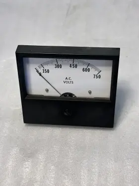 330-gl4 Triplett Voltmeter 0-750v-ac