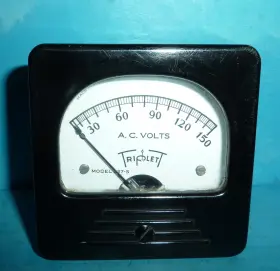 337-s Triplett Ac Volts Panel Meter Model 0-150vac 3in X