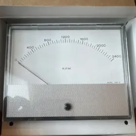 520-g Triplett Panel Meter 0-2400 Rpm Analog Gauge Indicator Mechanical