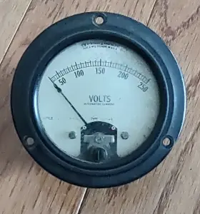 1007910-a Westinghouse Volts Meter Gauge 0-250