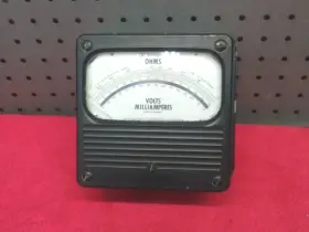 D-70220-a Westinghouse Vtg Dc Milliampere Voltmeter