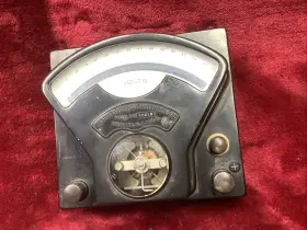 40212 Weston Vintage D.c Volt Meter Model Steampunk Works Classic Eye View