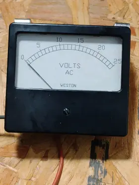 Nc83260b Weston Vintage Ac Voltmeter 0-25 Volts Panel Meter Collectible Instrument