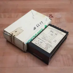 2356 Yokogawa Var Meter 3 Ph 4 Wire 5a 120v Input 2000 5 Ct Ratio - New