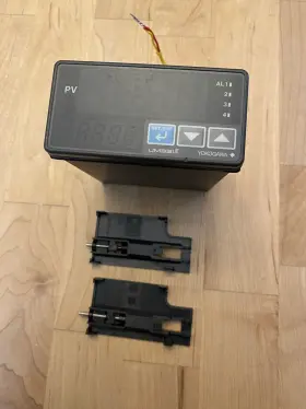 Um331-00 Yokogawa Digital Indicator With 4 Alarm Set Points Tc/rtd/mv Input #2