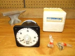 Crompton Instruments 077-08AA-LSPB *new* 0-75A Panel Meter Amperes Brown Boveri. Fixed Price $69.75.