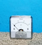 Calrad Dc Volts Panel Meter 0-30V 3/4" X CMO-38-1. Fixed Price $18.36.
